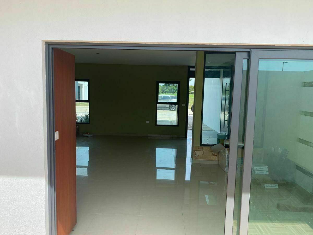 12 de 35: Vista comedor