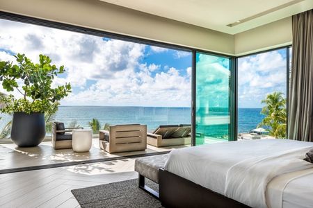 Moderna villa de 6 habitaciones con vista al mar para la venta en Casa