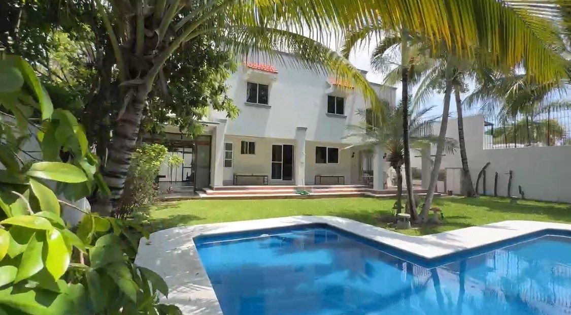 RESIDENCIA REMODELADA I 806m2 DE TERRENO I PANELES SOLARES I CAMPESTRE I CANCÚN, foto 1 de 19
