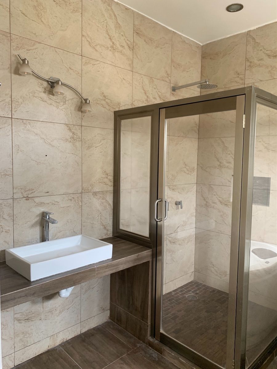 9 de 15: BAÑOS COMPLETOS