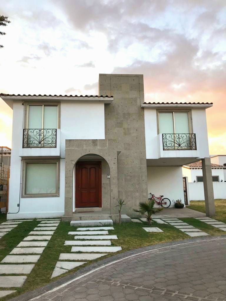 EN RENTA CASA EN CONDADO DEL VALLE METEPEC | EasyBroker