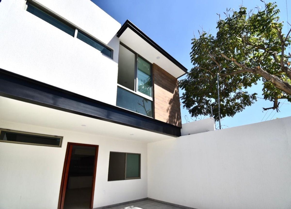 CASA NUEVA CON TERRAZA Y JARDIN EN VENTA HUENTITAN EL BAJO | EasyBroker