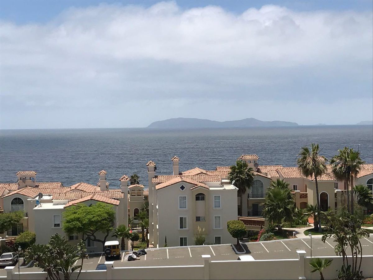 11 of 37: Islas Cornoado