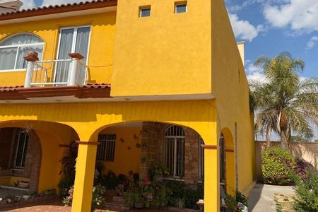 Casa en VENTA Fracc. Los Duraznos Irapuato Gto. | EasyBroker