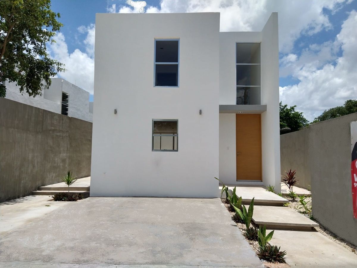1 de 46: Casa en venta San Pedro Uxmal