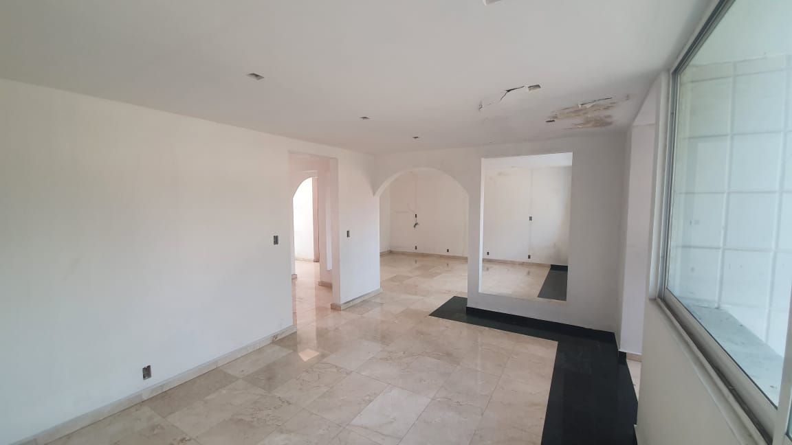 23 de 25: Salón de juegos