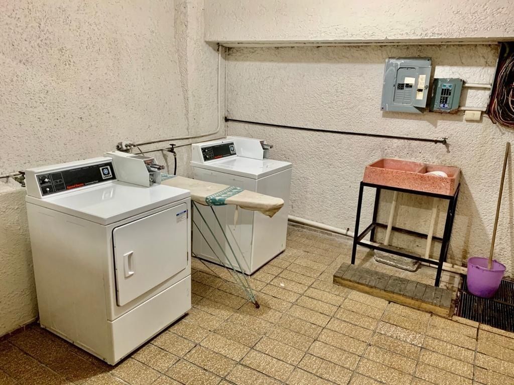 15 de 16: AREA DE LAVADO