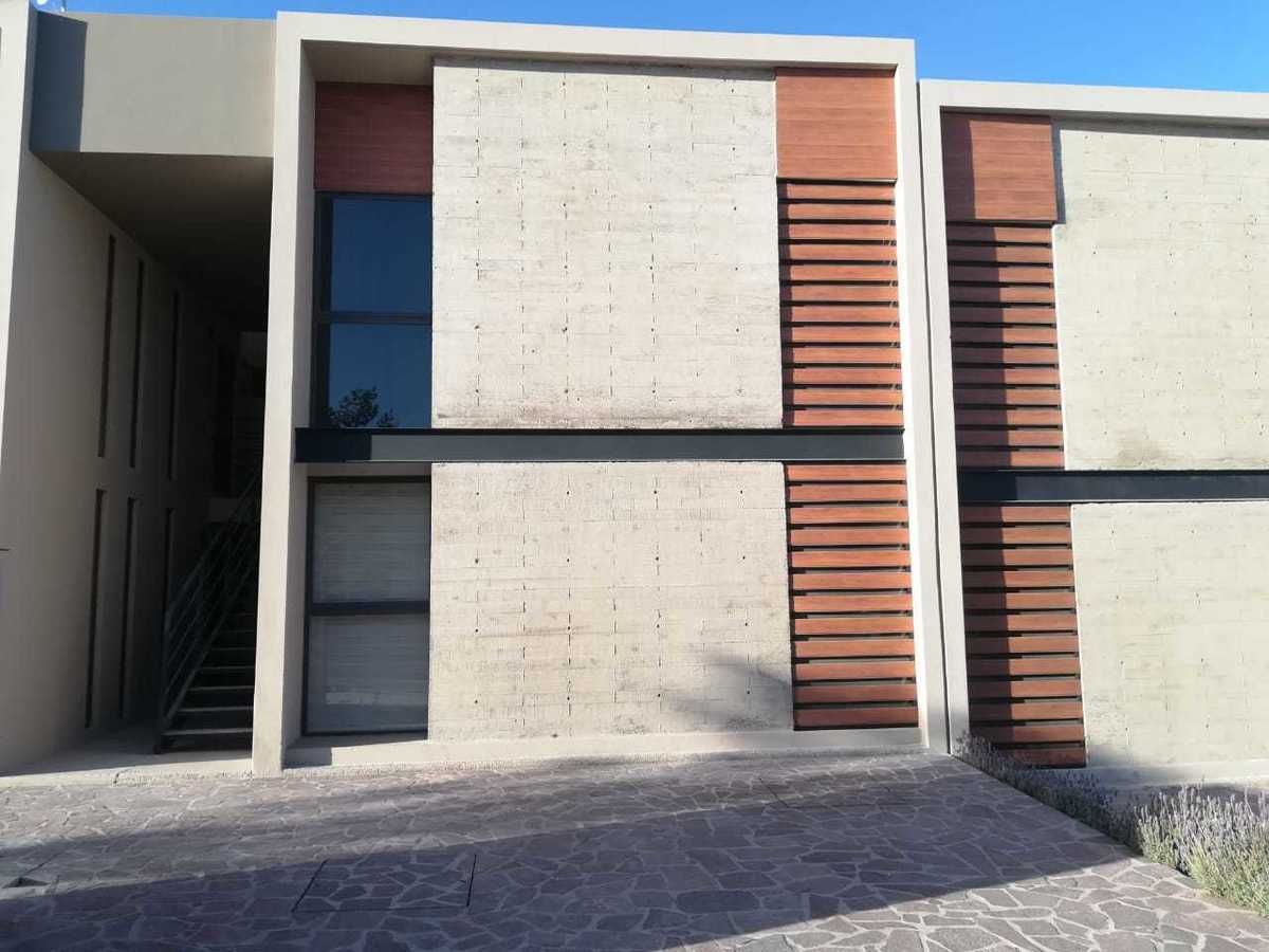 4 de 14: Fachada