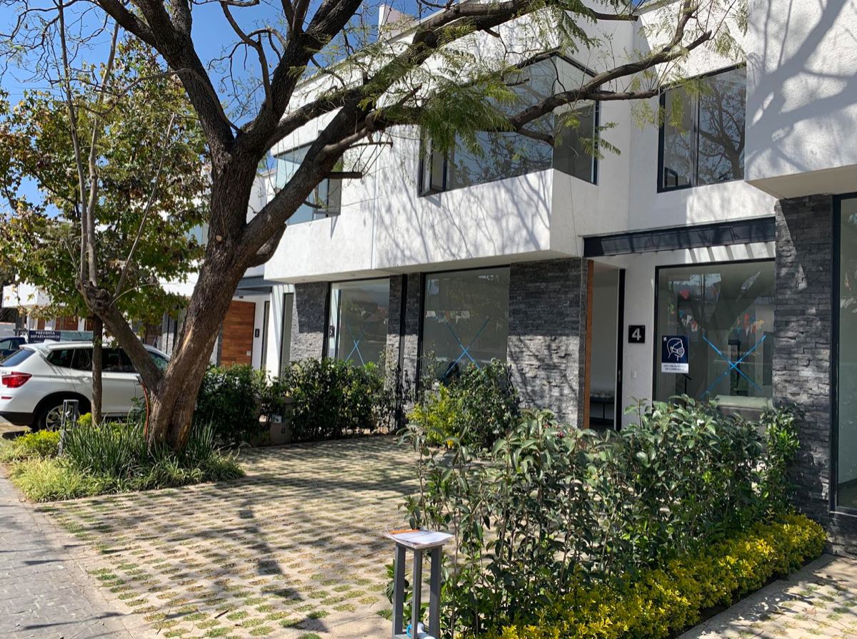 CASAS CON JARDÍN Y ROOF GARDEN CON SUPER UBICACIÓN EN TEPEPAN.