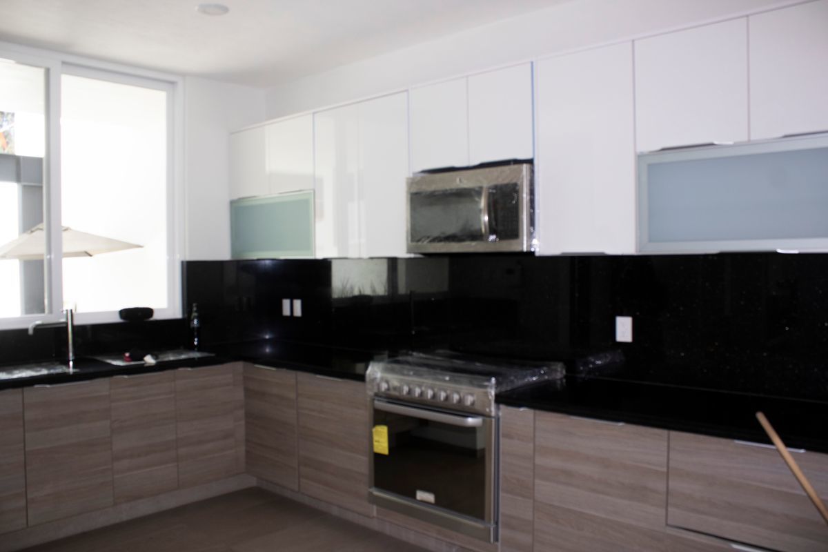 R Espaciosa Casa a estrenar en excelente ubicación