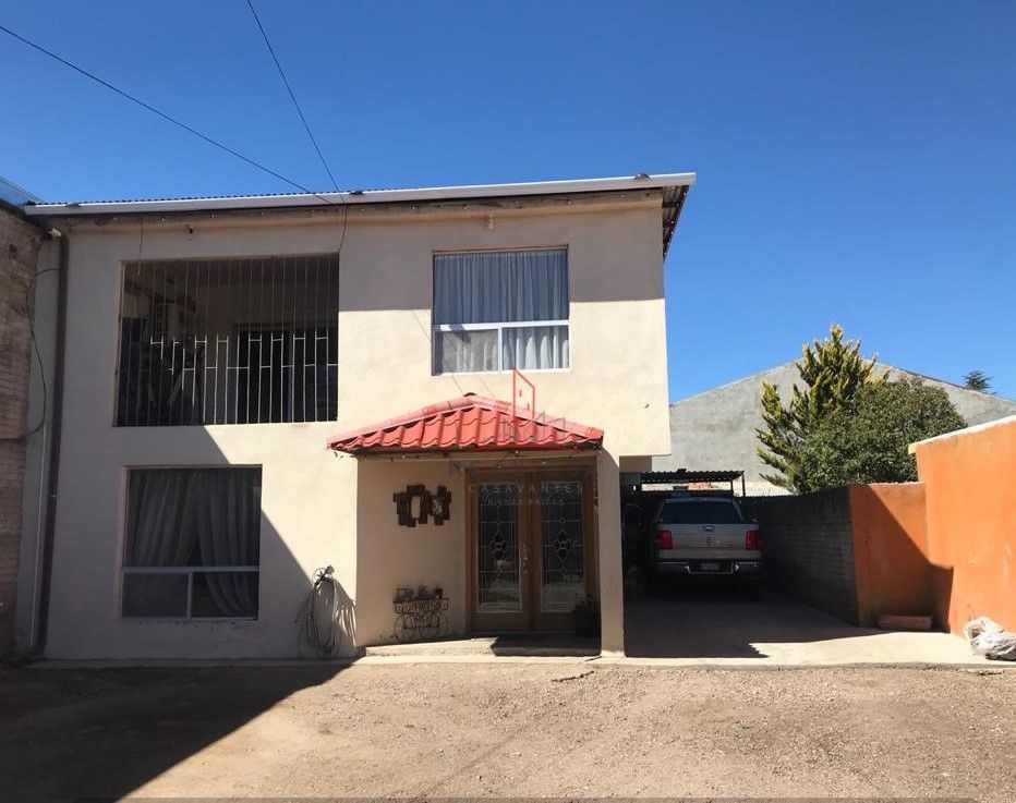 1 de 18: Fachada de casa
