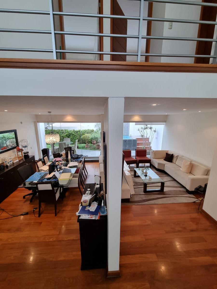 22 de 28: Sala y Comedor 
