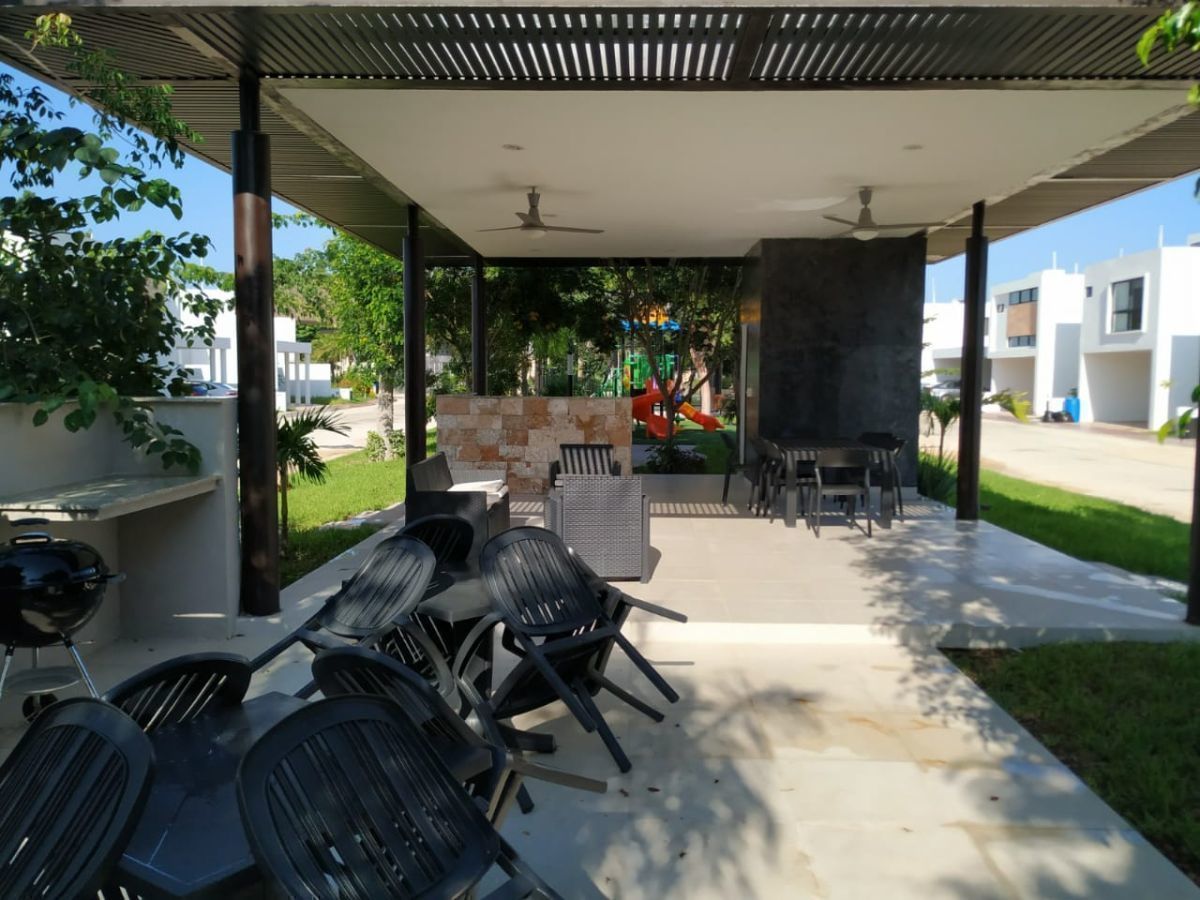 16 de 19: Terraza con Asadores