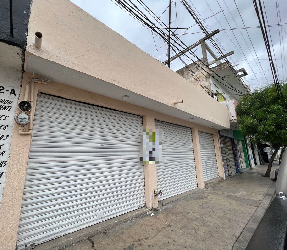 SE RENTA LOCAL NUEVO EN EL CENTRO