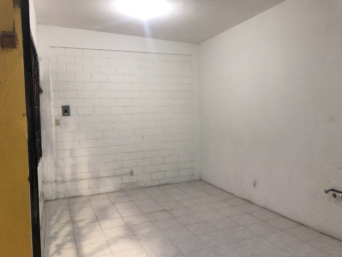 Local comercial en Jardines de La Hacienda, Querétaro, foto 10 de 11