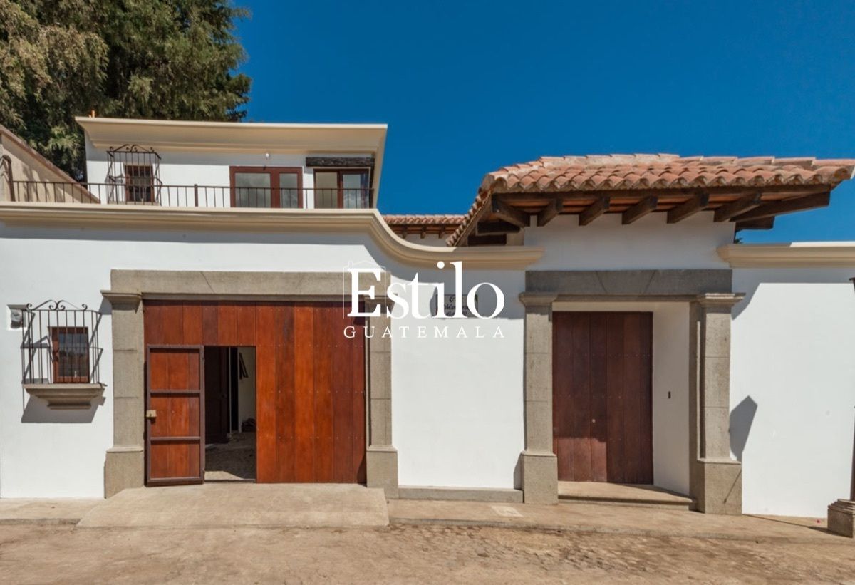 CASA EN VENTA EN ANTIGUA GUATEMALA