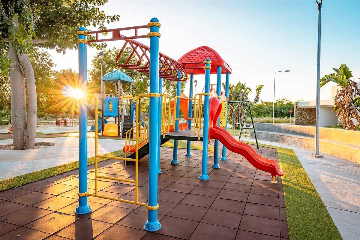 12 de 12: Área de Juegos Infantiles