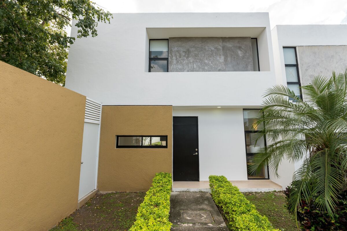 1 de 14: Fachada Principal