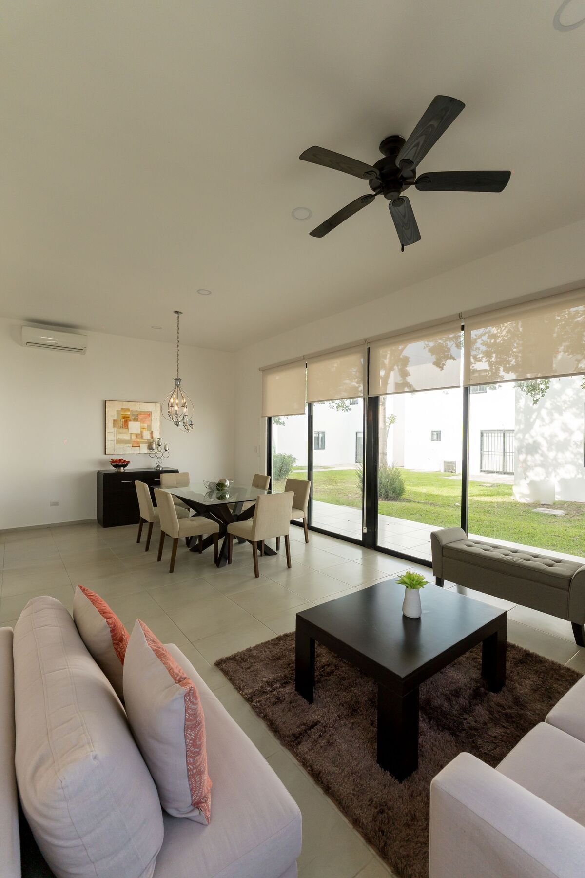 5 de 17: Sala y Comedor