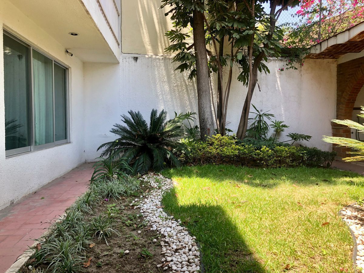 Casa en venta en Coras, Rinconada santa rita, Guadalajara, Jalisco - Casas  y Terrenos