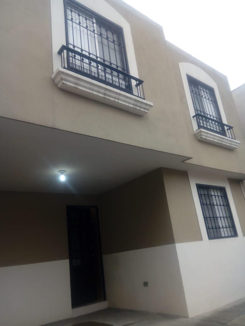 Casa en Venta en Mitras Poniente Sector Jordan | EasyBroker