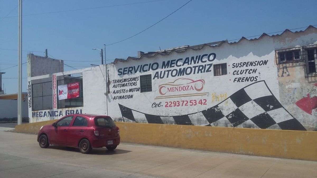 EXCELENTE TERRENO COMERCIAL PARA FRANQUICIA EN RENTA