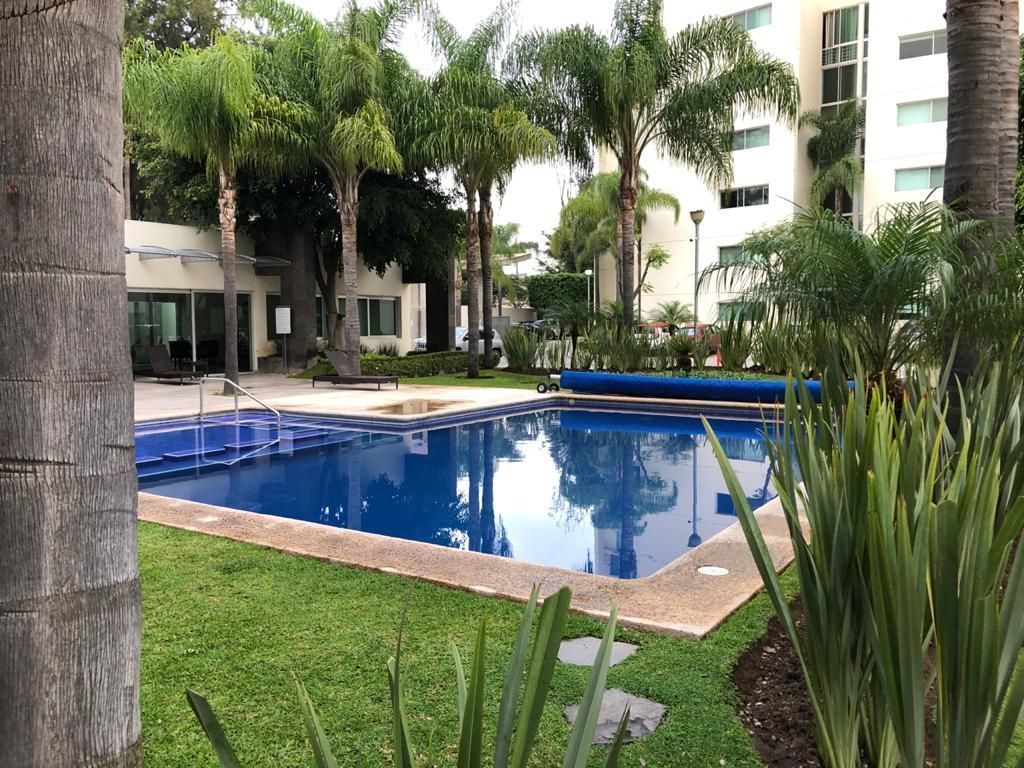 4 of 28: Áreas comunes