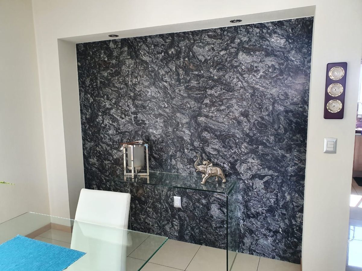 3 of 28: Acabados de lujo, mármoles,granito,paladio.