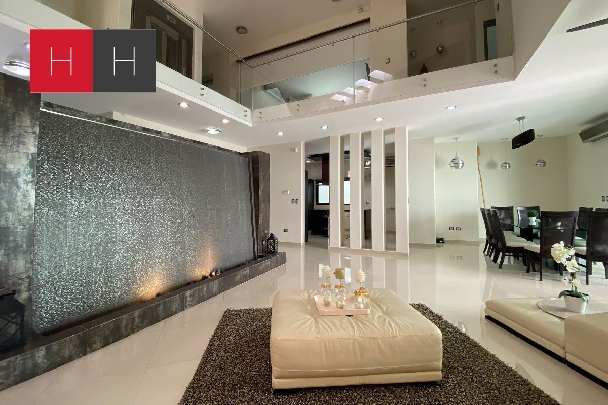 Casa en venta en Residencia Privanzas, San Pedro al Norte de Monterrey