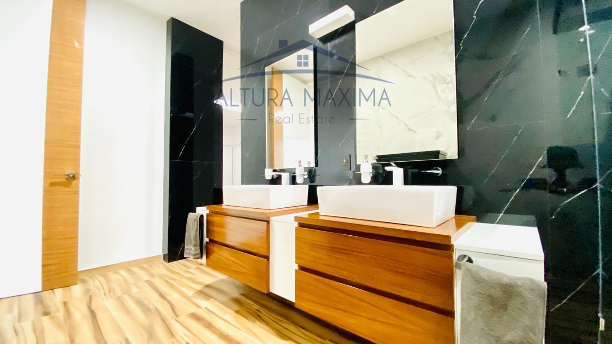 28 de 29: Altura Máxima Real Estate Propiedades en Venta Zapopan