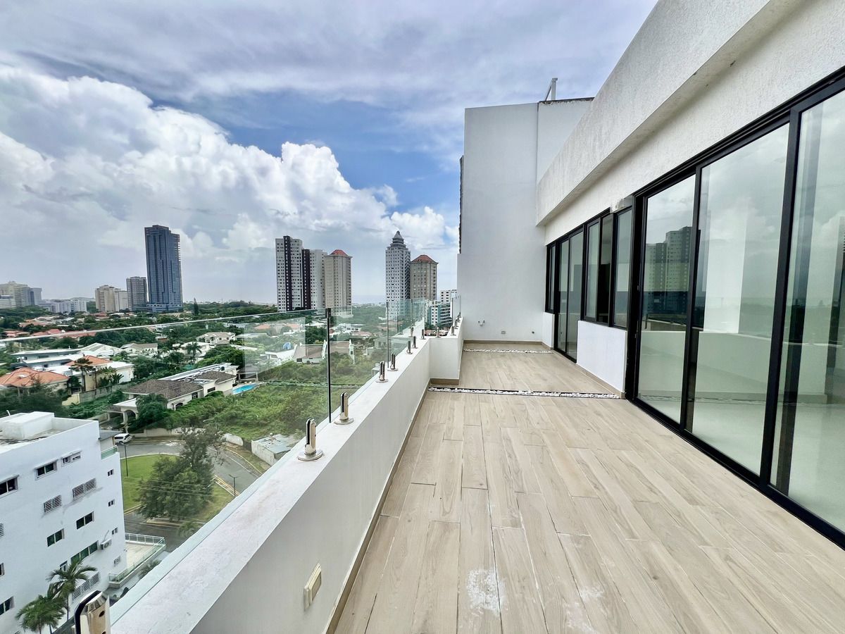 Penthouses en Venta Los Cacicazgos, Santo Domingo