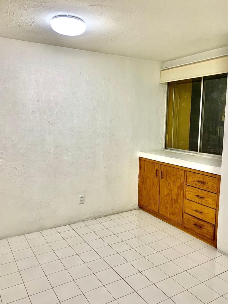 Mueble para despensa en amplia zona de cocina., foto 16 de 32