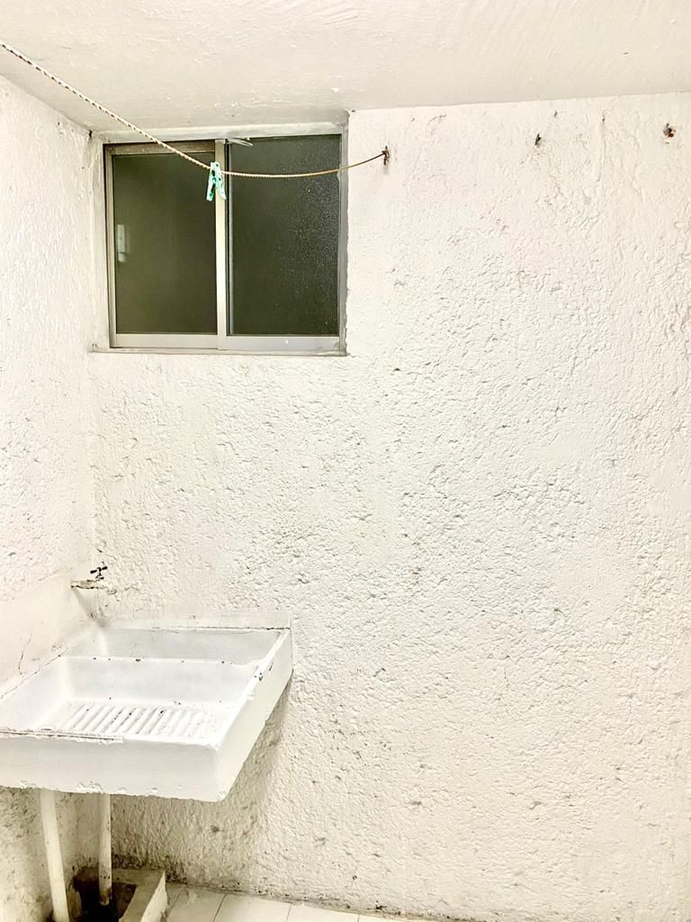 Amplio cuarto de lavado., foto 19 de 32