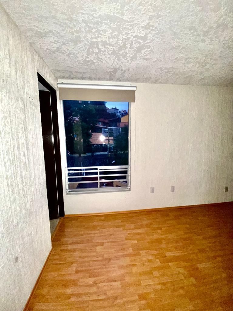 Recámara Principal con baño completo propio y ventana., foto 26 de 32