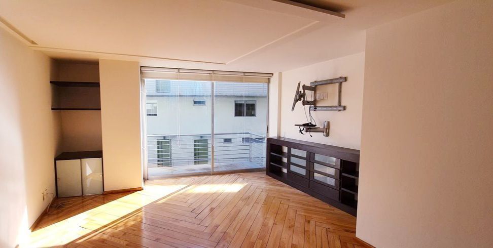 12 de 13: Cuenta con gimnasio y salón de eventos.