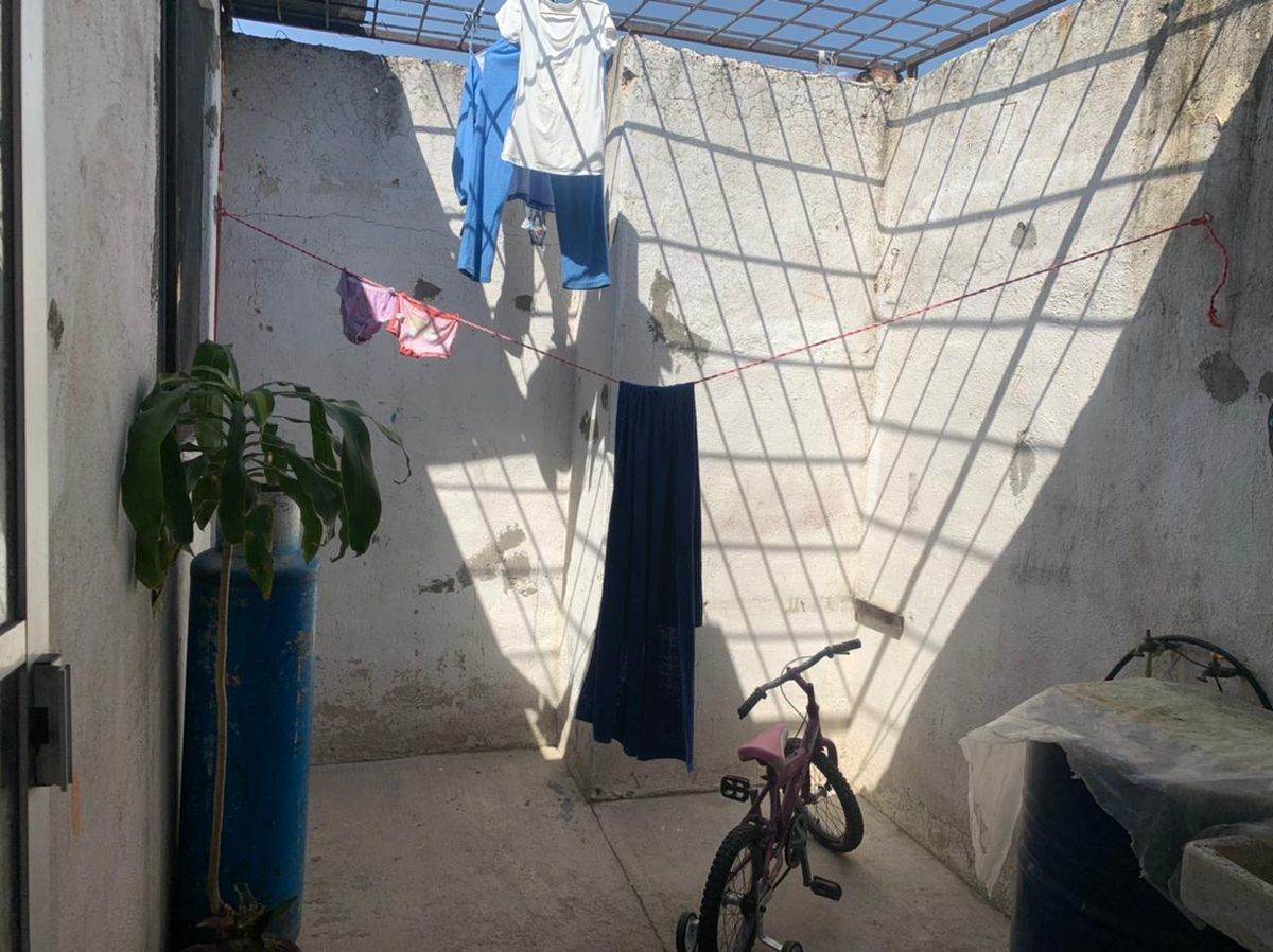 8 de 11: patio con protección 