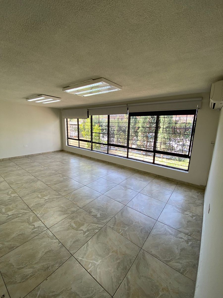 9 de 45: Sala y comedor