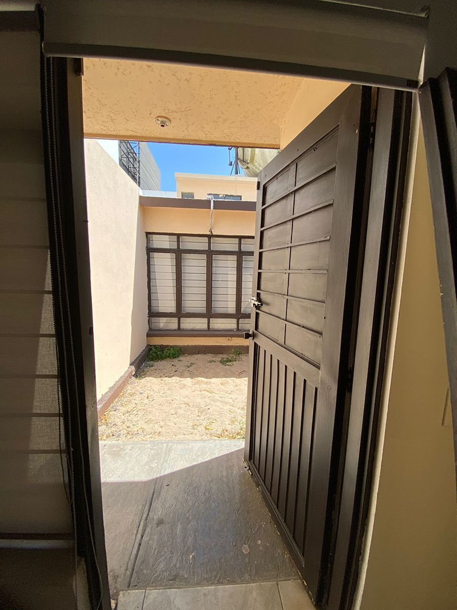 33 de 45: patio interno