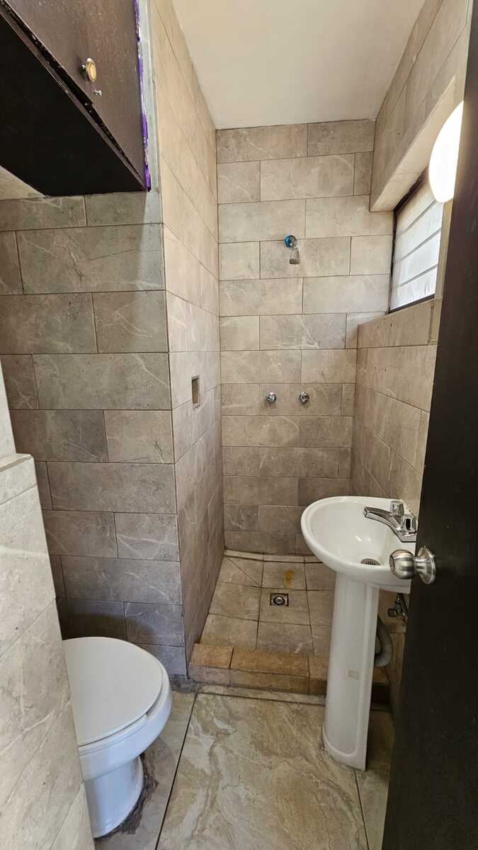 14 de 36: Baño completo 1