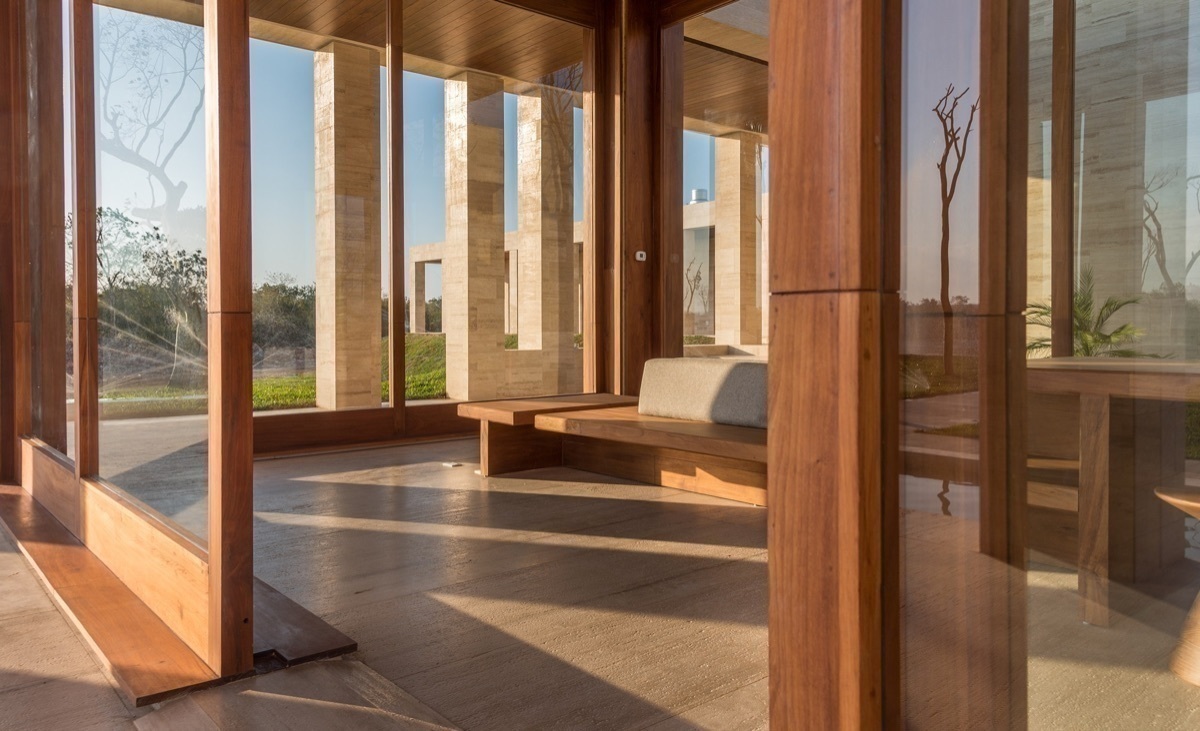 21 de 43: Salón Lounge