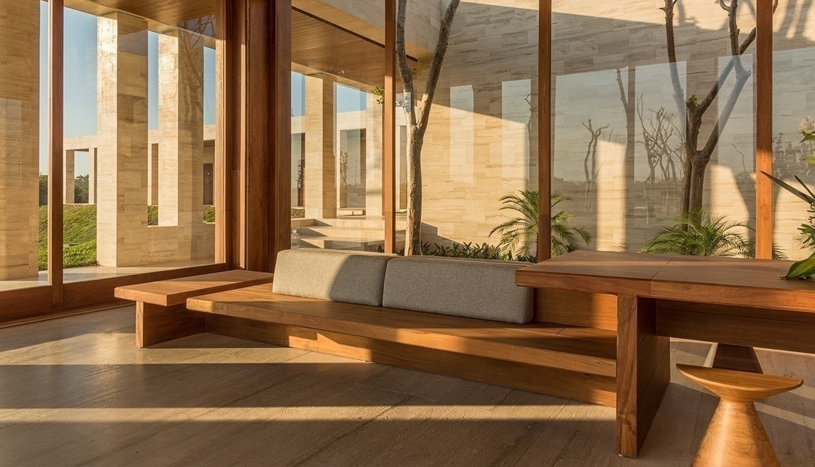 22 de 43: Salón Lounge