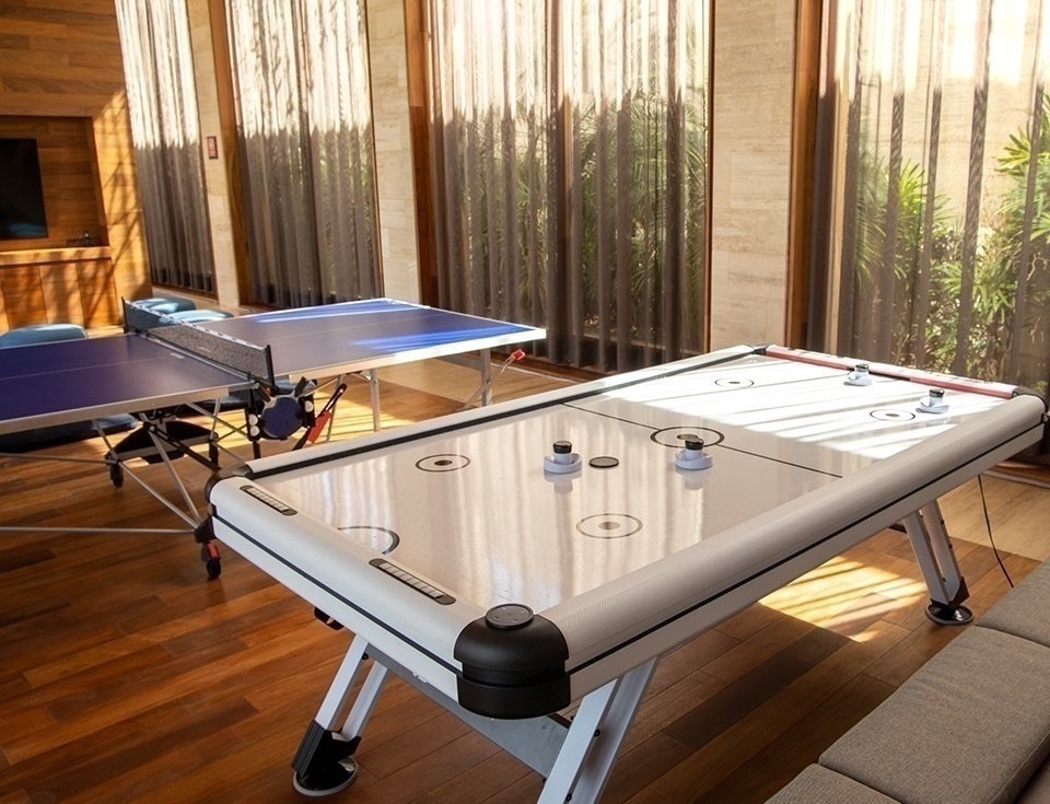 25 de 43: Teen Lounge