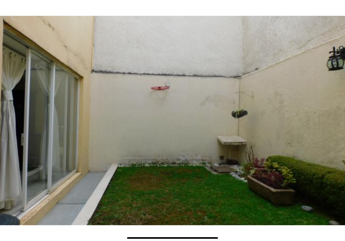6 de 21: Jardin