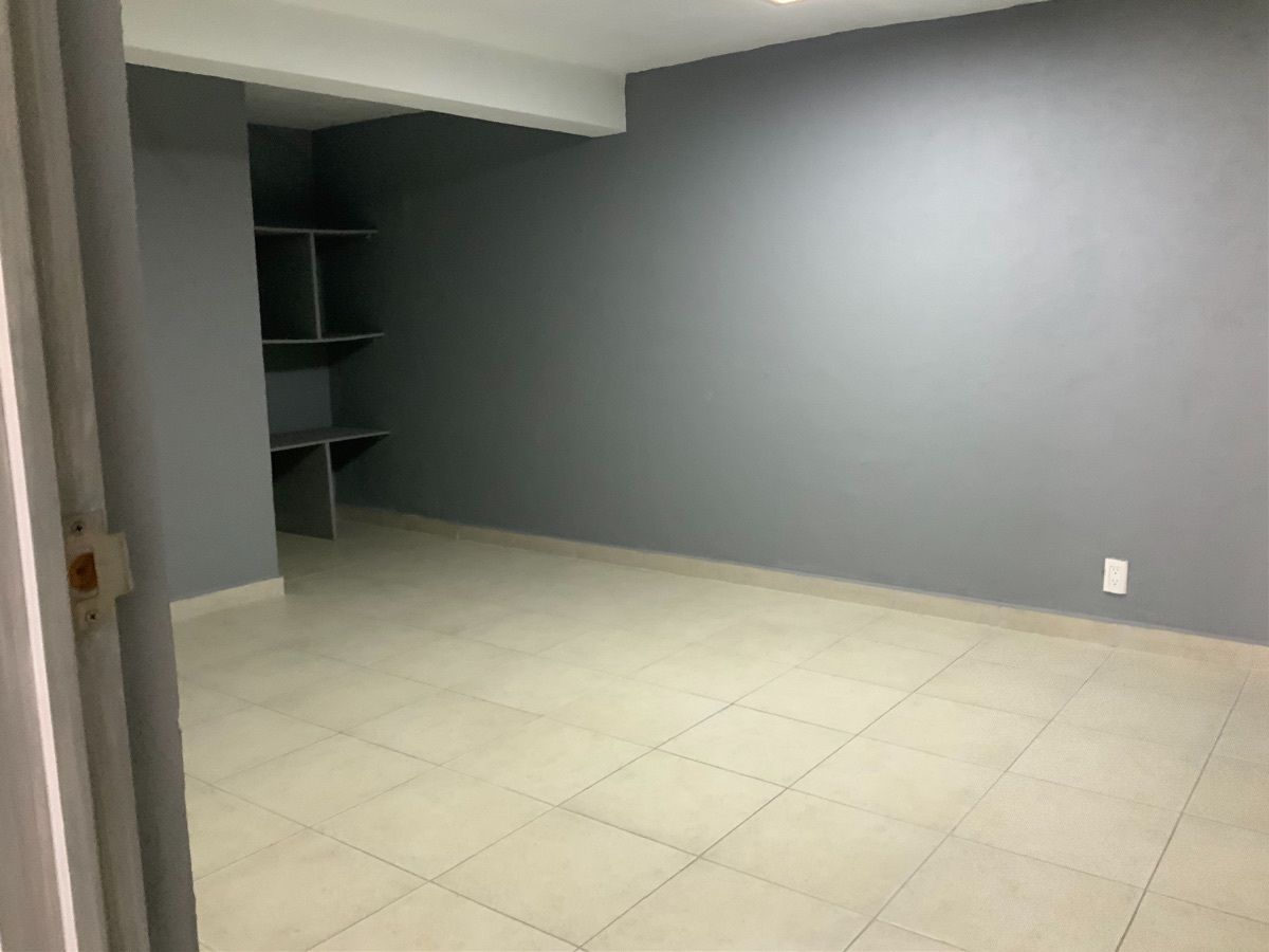 Bodega comercial en San Lucas Tepetlacalco, Tlalnepantla de Baz, foto 14 de 16