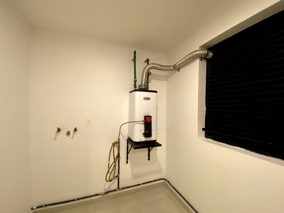 9 de 9: Cuarto de servicio