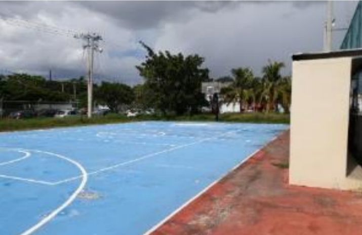 12 de 22: Cancha de Básquetbol 