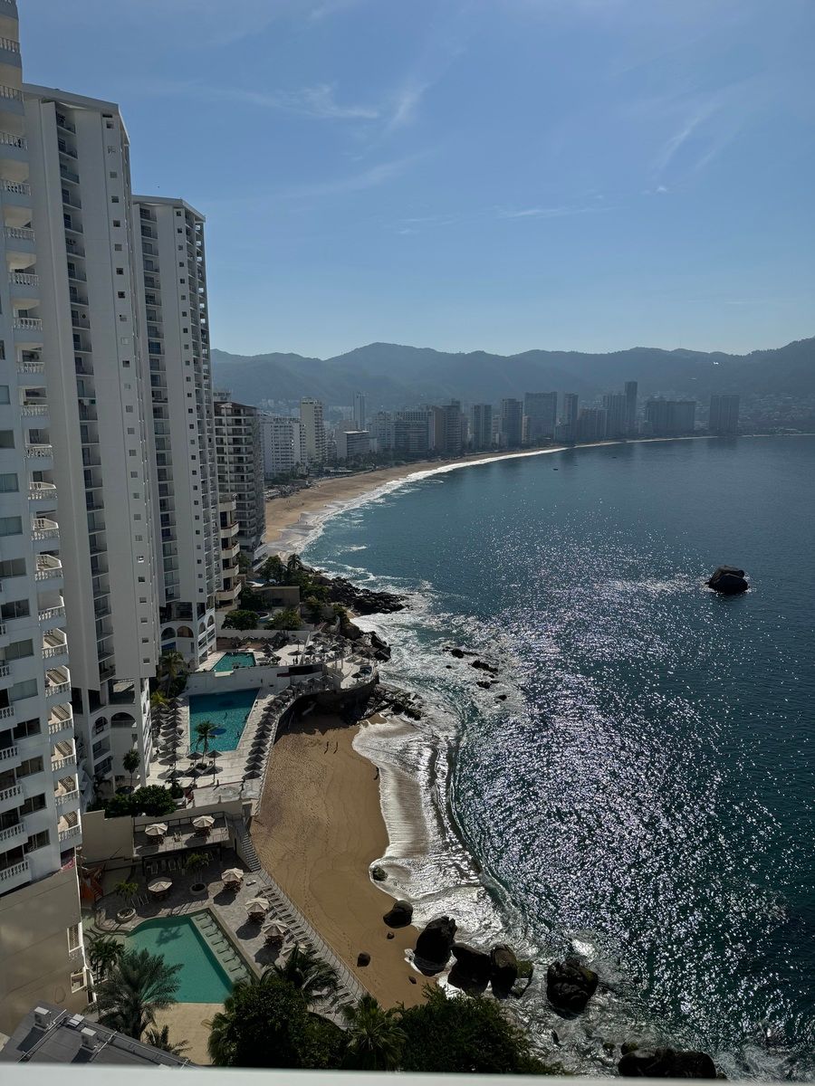 Loft VIP frente al mar en el corazón de Acapulco, foto 1 de 34