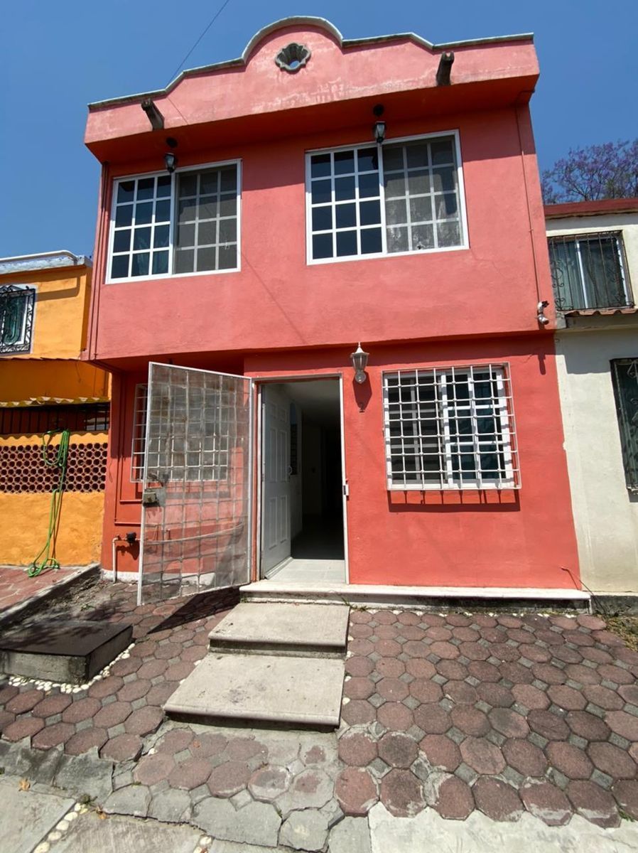 VENTA DE CASA EN CONDOMINIO VILLA REAL LOS COLORINES, JIUTEPEC, MORELOS