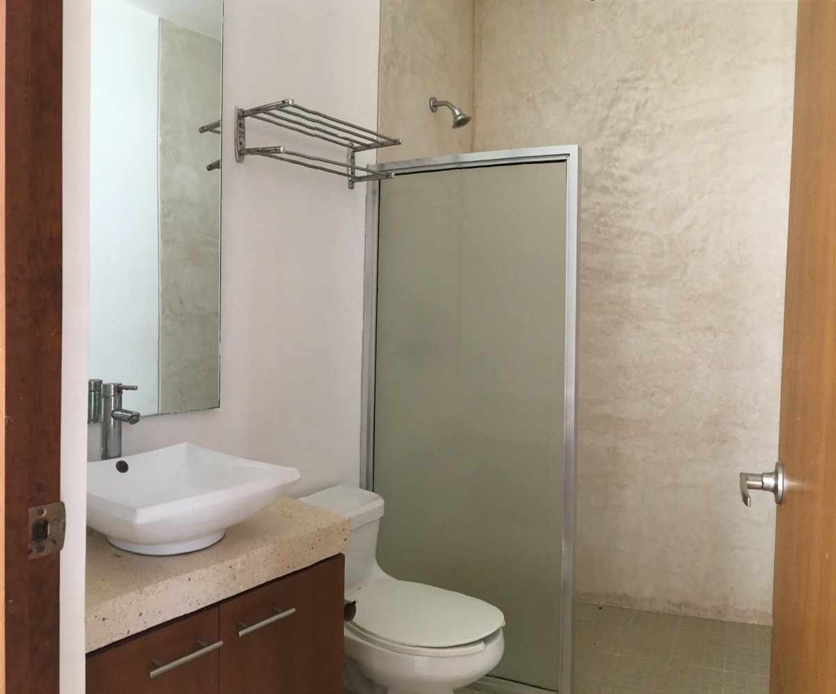 9 de 31: Baño de visitas