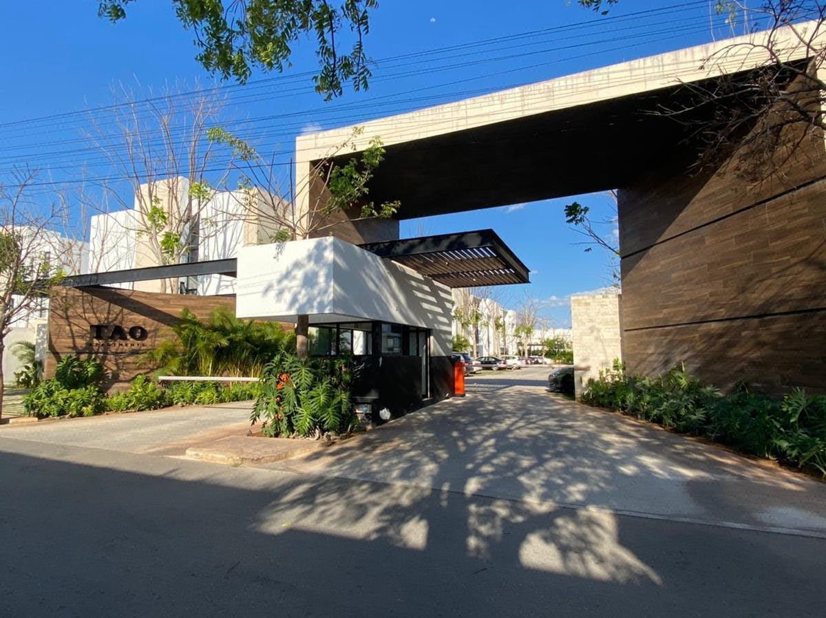 Ground Floor Apartment in TAO, with pool and security., photo 1 of 17